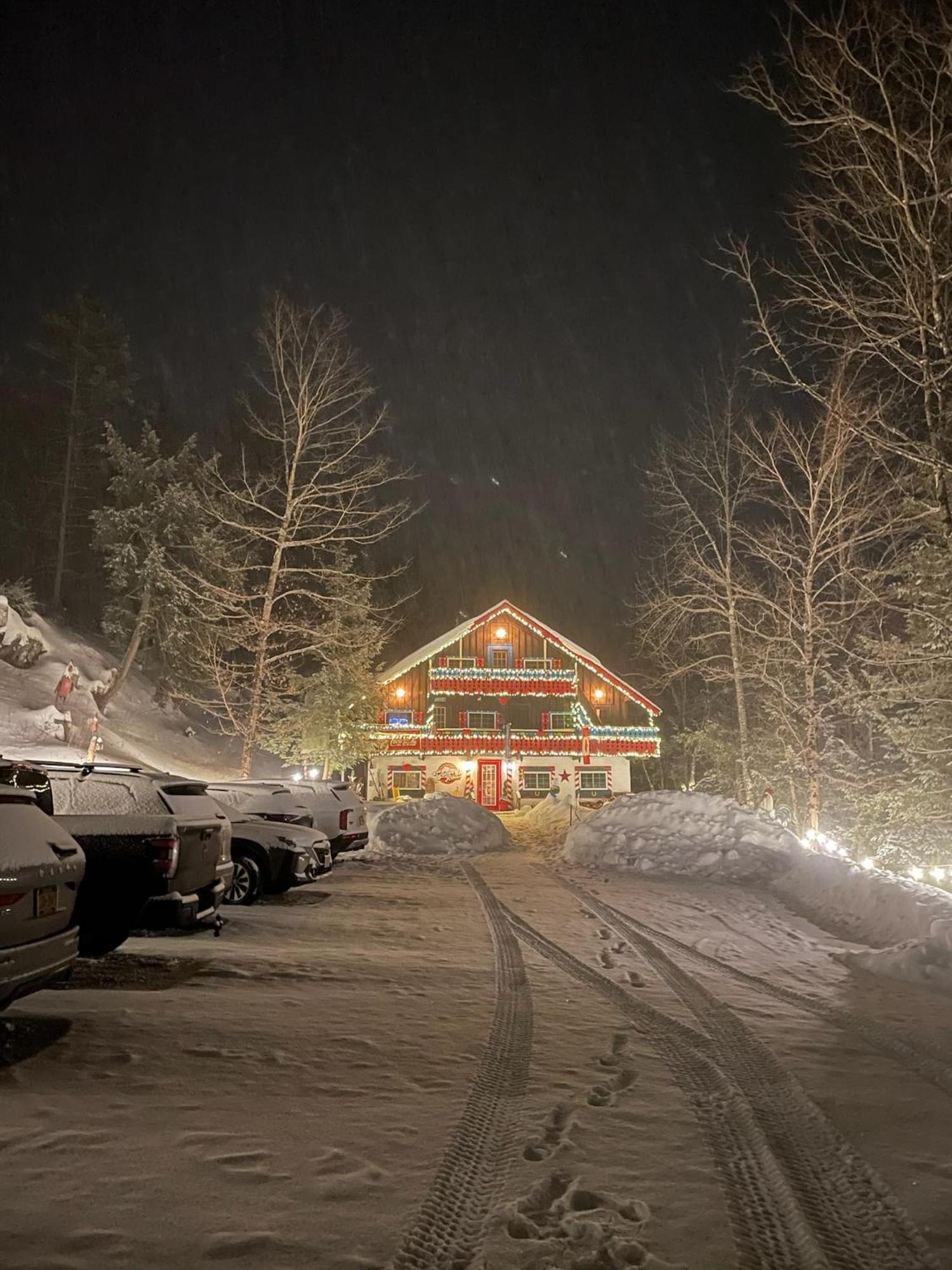 Grunberg Haus Inn & Cabins Waterbury Bagian luar foto